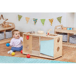Cuisine d'activités avec robinet en bois