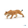 Figurine Lionne chassant