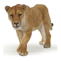 Figurine Lionne sauvage