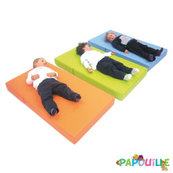 Matelas pliable, empilable mousse 110 x 60