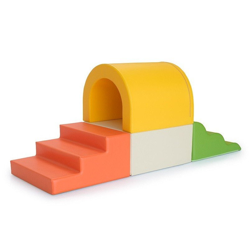 Parcours de motricité maternelle avec une arche