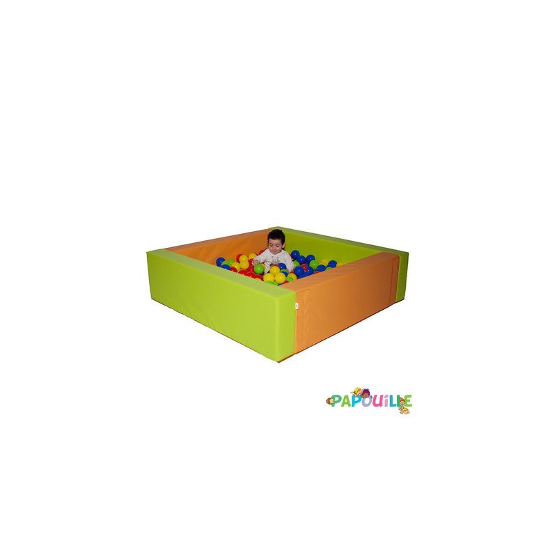 Piscine a balles en mousse gain de place