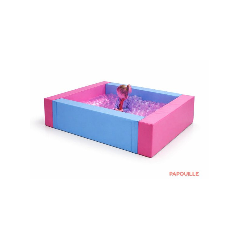 Piscine à balles avec éclairage