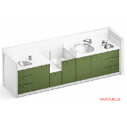 Meuble à langer 1 baignoire, 2 lavabos, 1 change debout - 330 x 850 cm