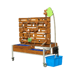 Mobile Outdoor Water Play System for the Kindergarten